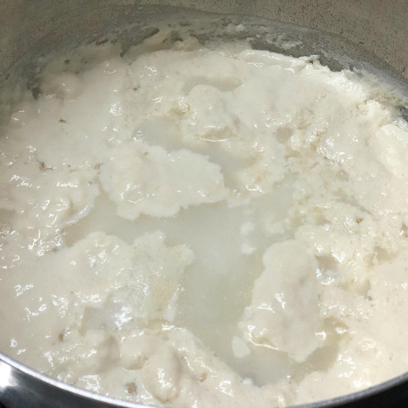 Bước 1 Đun sữa đậu nành và làm nước dùng Bún riêu chay (công thức chia sẻ từ người dùng)