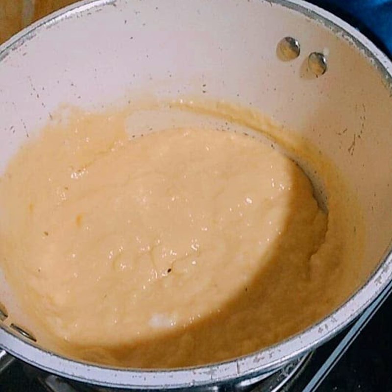 Bước 2 Làm nhân trứng Bánh mì nhân kem trứng phô mai