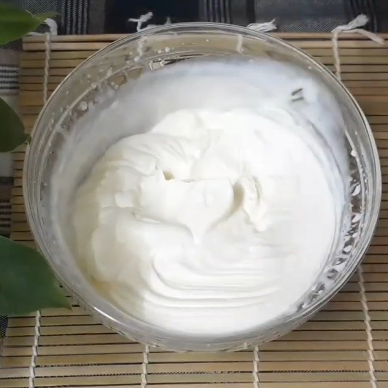 Bước 2 Làm phần mousse sữa chua Bánh mousse sữa chua hoa đậu biếc