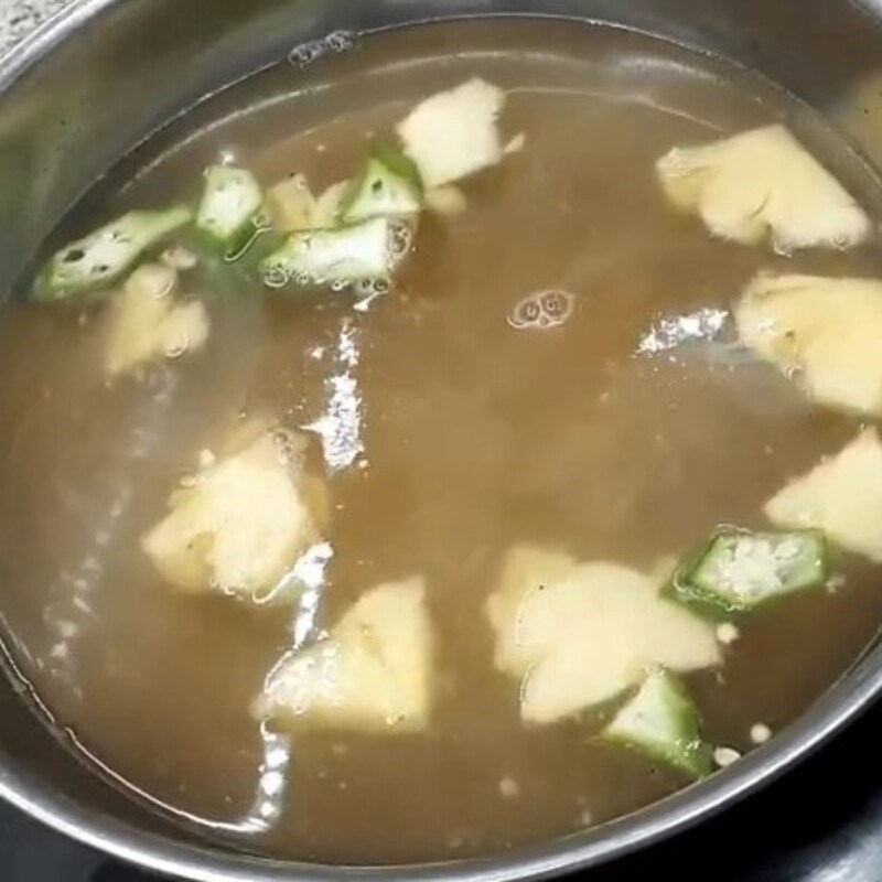 Bước 3 Nấu canh Canh lòng lợn với huyết