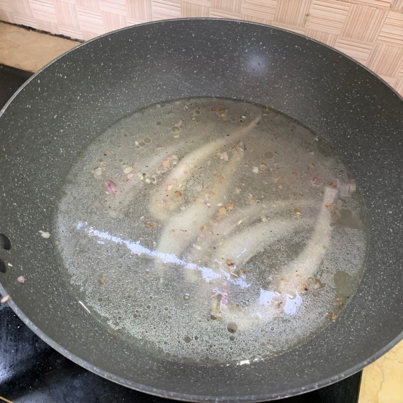 Bước 3 Nấu canh cá khoai rau thì là Canh cá khoai thì là