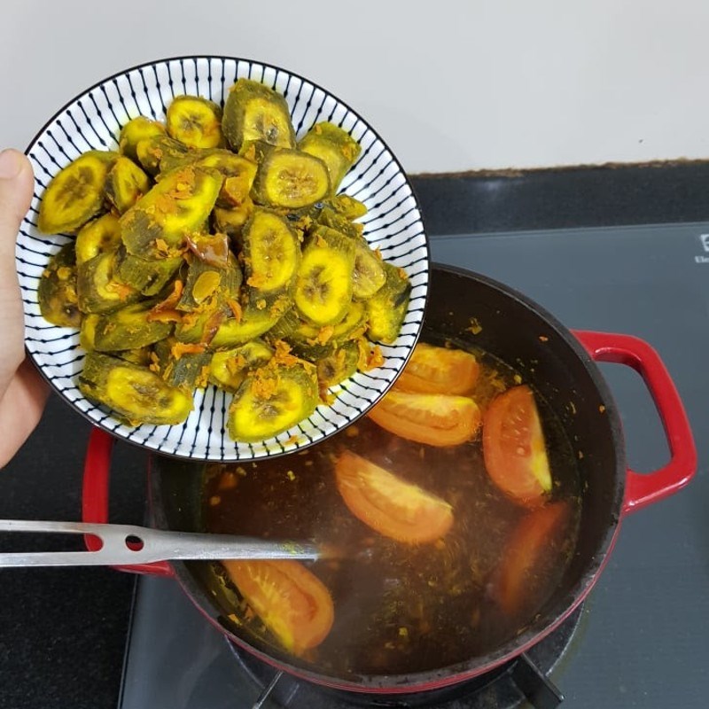Bước 4 Nấu ếch om chuối đậu Ếch om chuối đậu