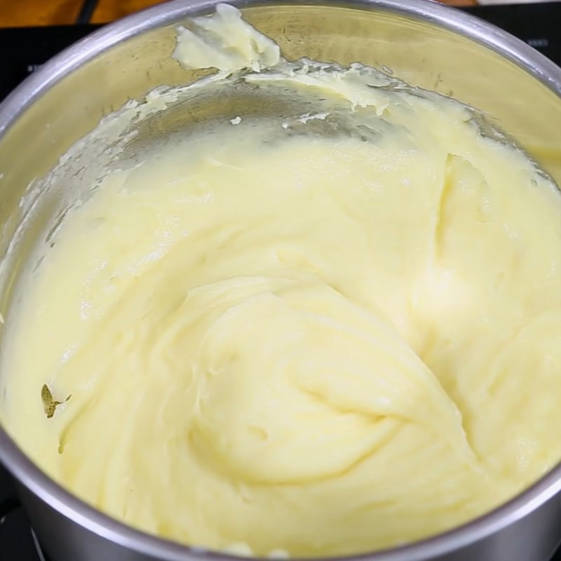 Bước 3 Nấu hỗn hợp khoai lang sữa Bánh khoai lang sữa tươi