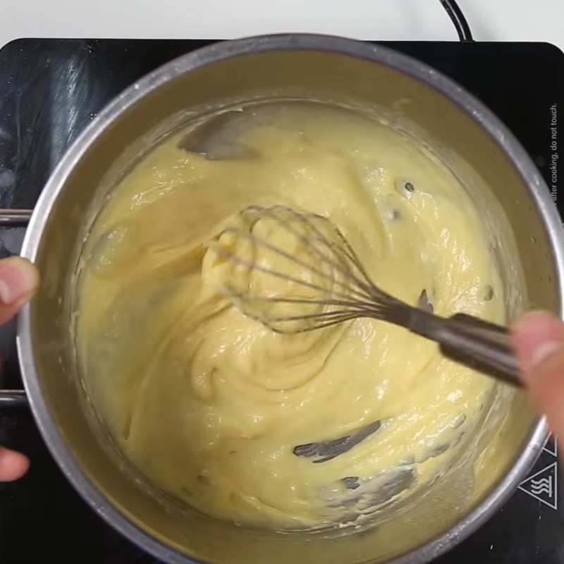 Bước 1 Nấu kem sữa trứng Bánh danish nho