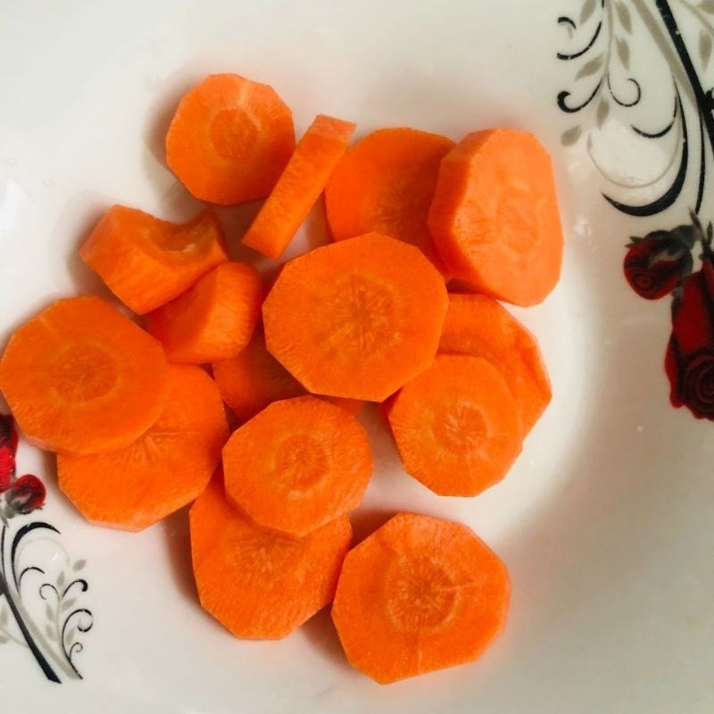 Bước 1 Sơ chế cà rốt Sinh tố cà rốt