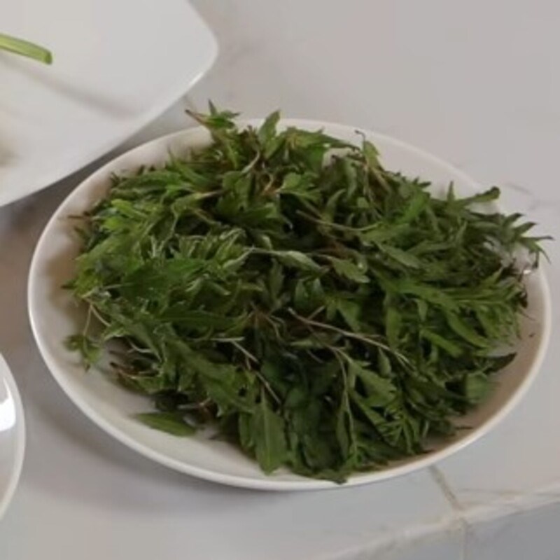 Bước 1 Sơ chế nguyên liệu Canh đinh lăng tôm