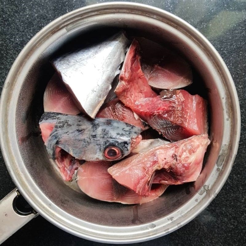 Bước 1 Sơ chế và ướp cá ngừ Cá ngừ nướng giấy bạc