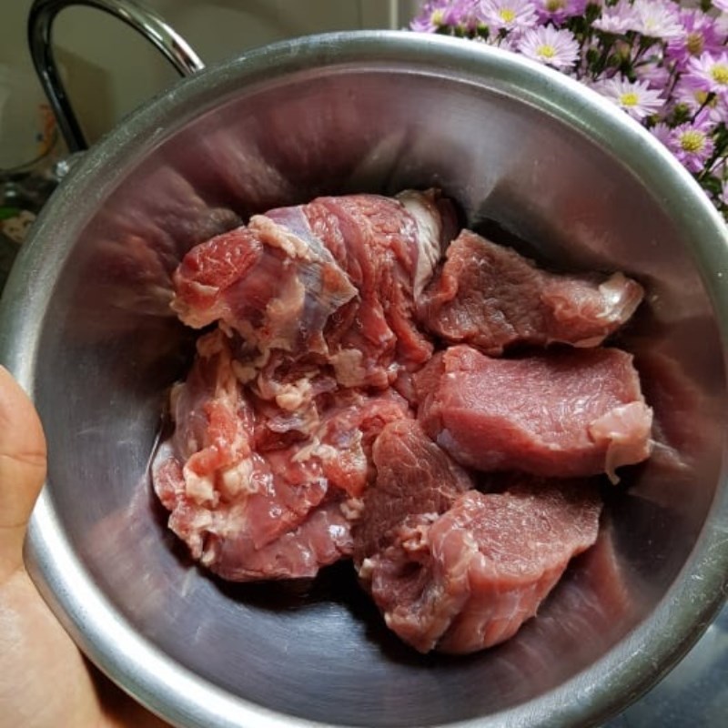 Bước 3 Sơ chế và ướp thịt bò Bò nướng sốt tiêu đen