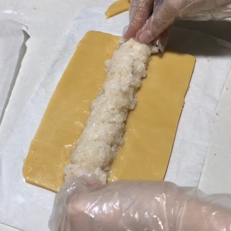 Bước 3 Tạo hình bánh Bánh xà lam nhân dừa nướng bằng chảo chống dính
