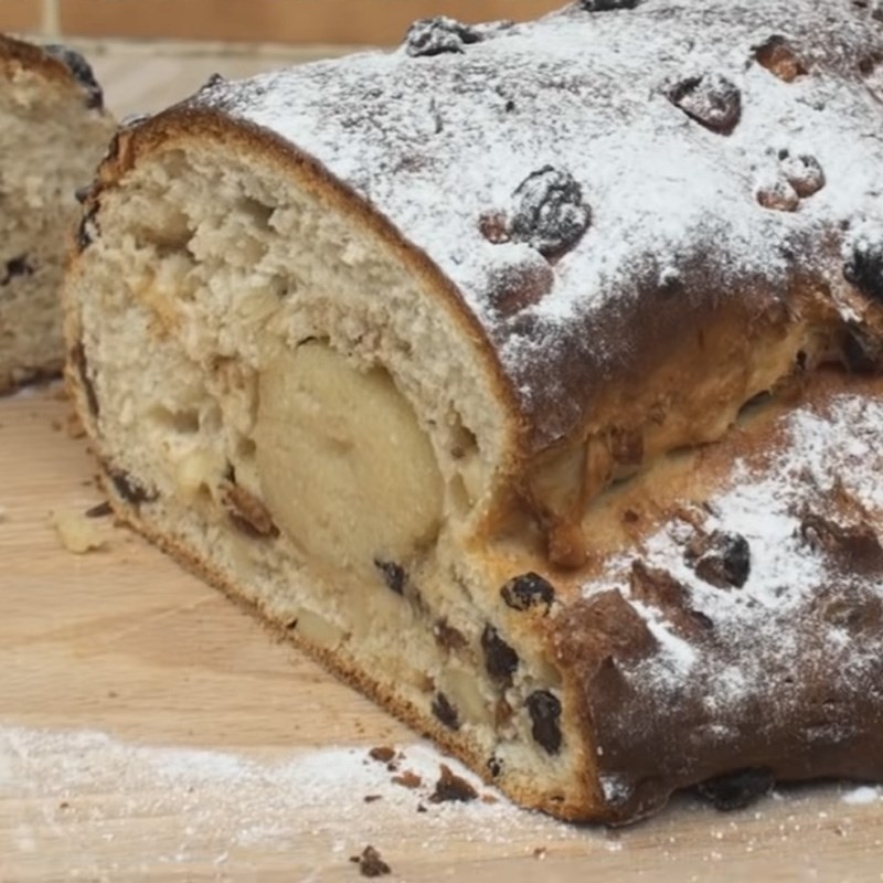 Bước 8 Thành phẩm Bánh stollen nhân bánh hạnh nhân