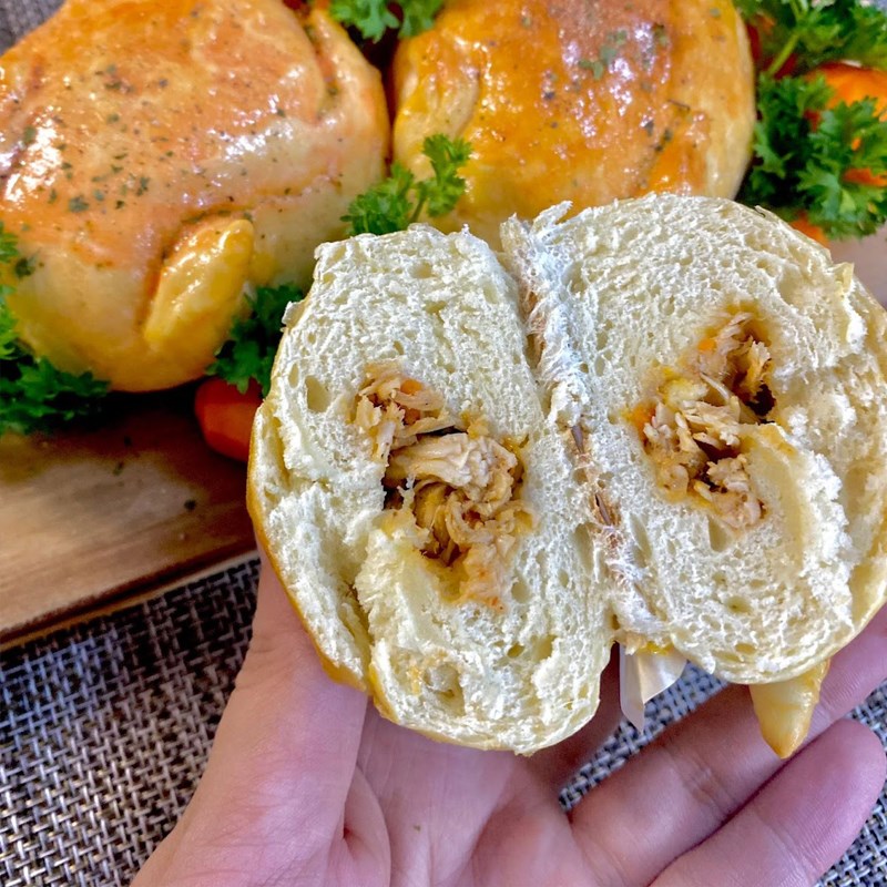 Bước 6 Thành phẩm Bánh mì nhân thịt gà (công thức được chia sẻ từ người dùng)