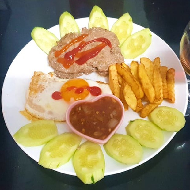 Bò bít tết