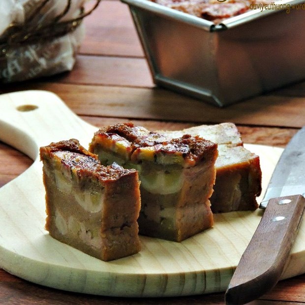 Cách thực hiện bánh chuối nướng bởi vì lò vi sóng siêu tiện lợi