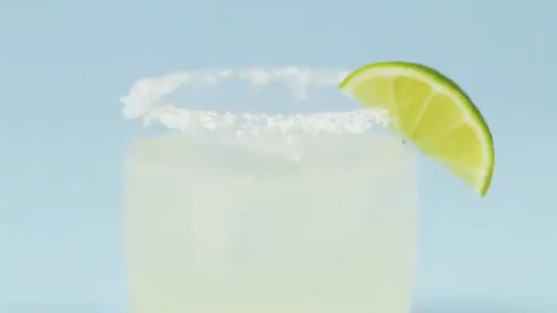 Cắt m&uacute;i chanh