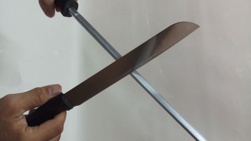 Sử dụng một con dao kh&aacute;c