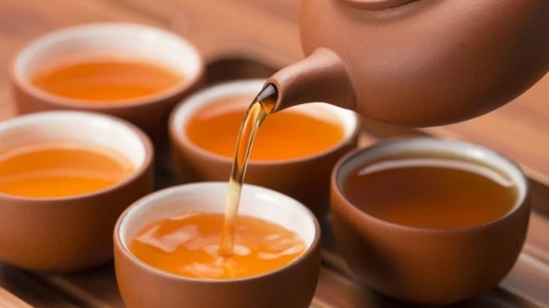 Ly uống tr&agrave;