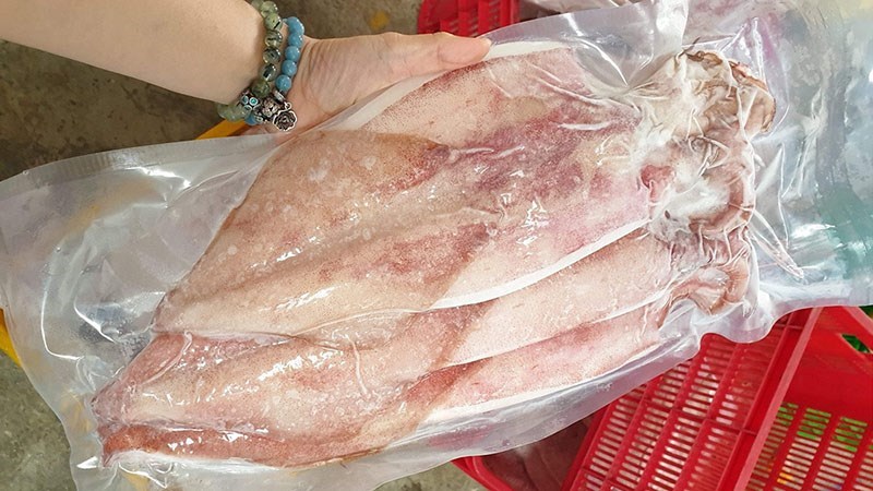 C&aacute;ch chọn mực kh&ocirc; ngon