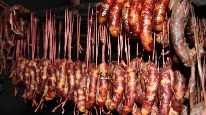 How to identify poor quality Chinese sausage
