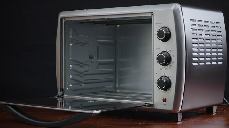 Ưu điểm l&ograve; nướng Electrolux EOT38MXC