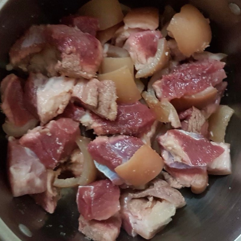Bước 2 Ướp gia vị nấu thịt đông Thịt đông chân giò (Công thức được chia sẻ từ người dùng)