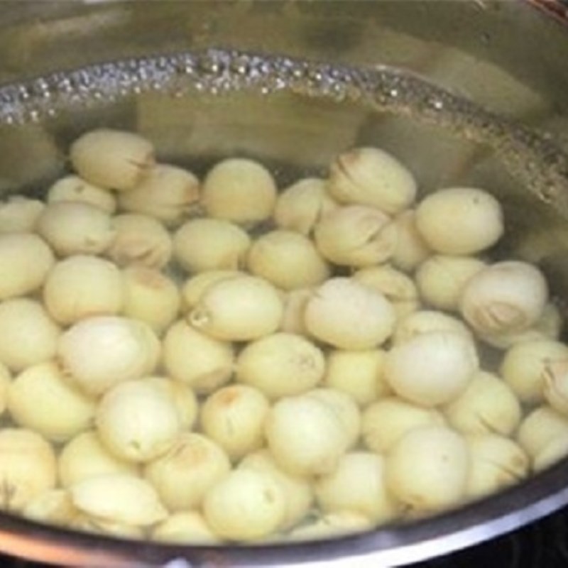 Bước 2 Hầm hạt sen Xôi hạt sen