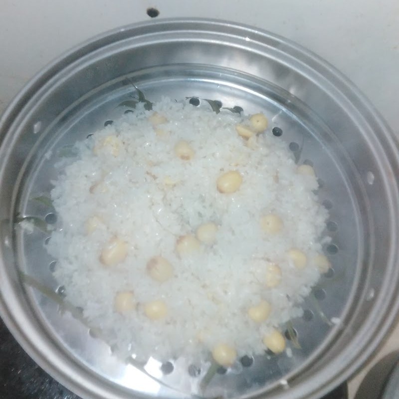 Bước 2 Nấu xôi hạt sen Xôi hạt sen (công thức được chia sẻ từ người dùng)