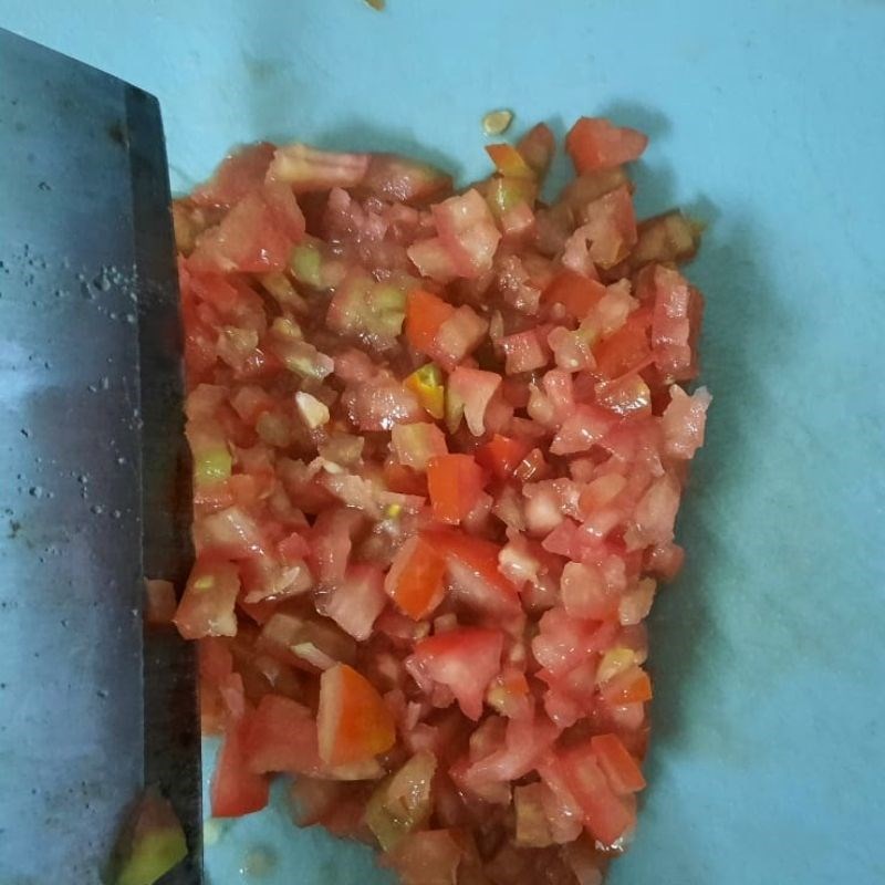 Bước 1 Sơ chế nguyên liệu Thịt bò cuộn nấm kim châm sốt cà chua