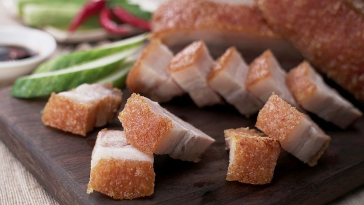 Làm heo quay bằng nồi chiên, lò vi sóng, chảo chống dính