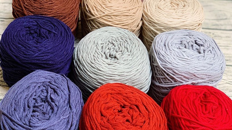 Sử dụng sợi nhung v&agrave; len