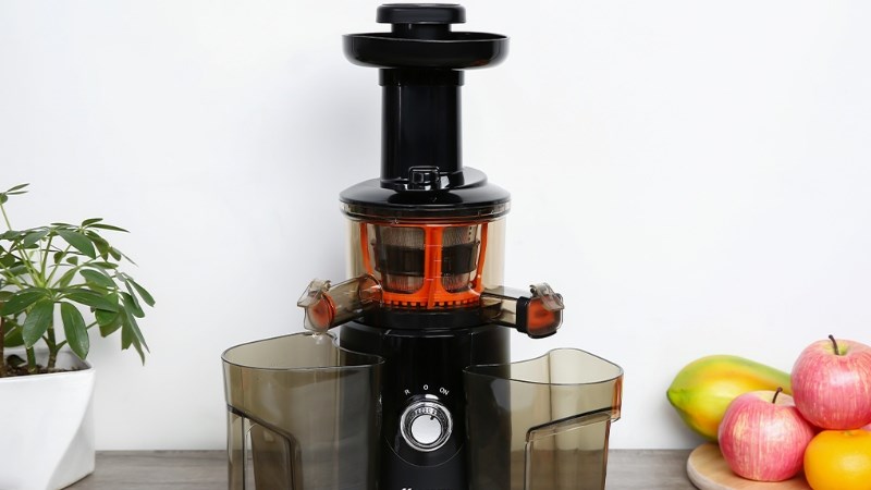 M&aacute;y &eacute;p chậm Kangaroo KG1B8