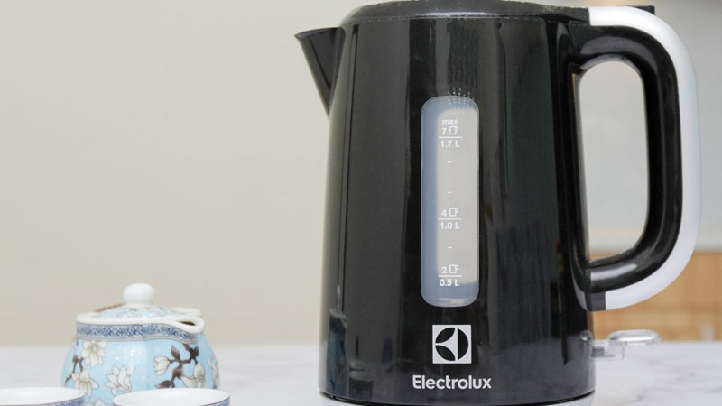 B&igrave;nh đun si&ecirc;u tốc Electrolux
