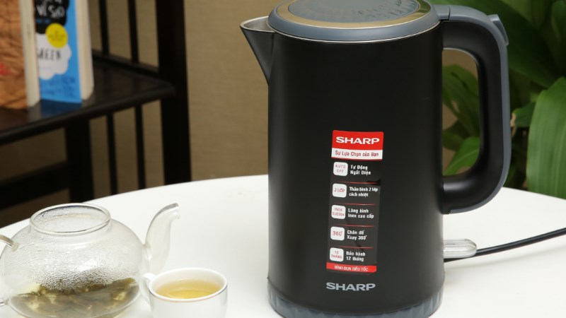 B&igrave;nh đun si&ecirc;u tốc Sharp