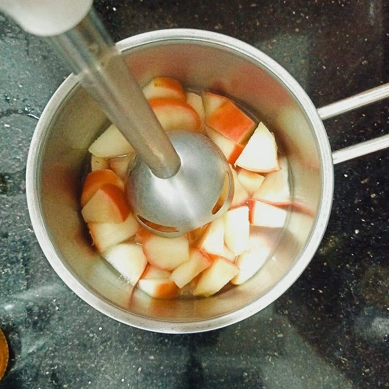 Bước 3 Làm sốt táo Sốt táo