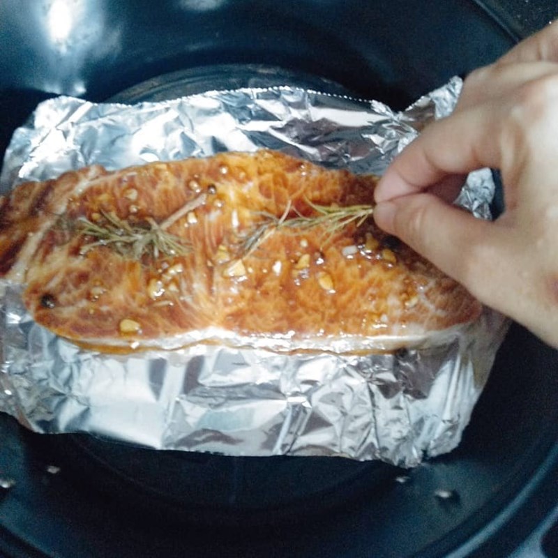 Bước 3 Nướng thịt bò Thịt bò nướng tiêu bằng nồi chiên không dầu