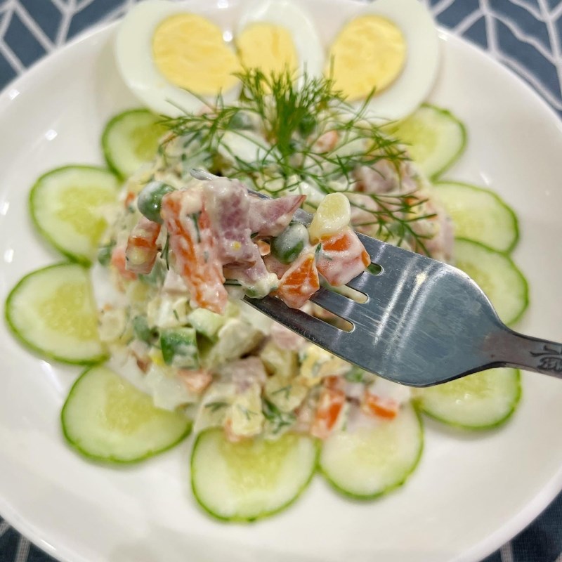 Bước 4 Thành phẩm Salad Nga truyền thống