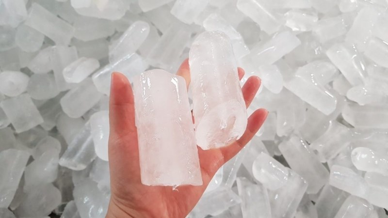 Đập nước đ&aacute;