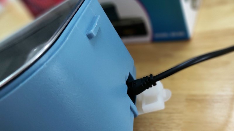 Đậy chặt nắp của ổ cắm điện