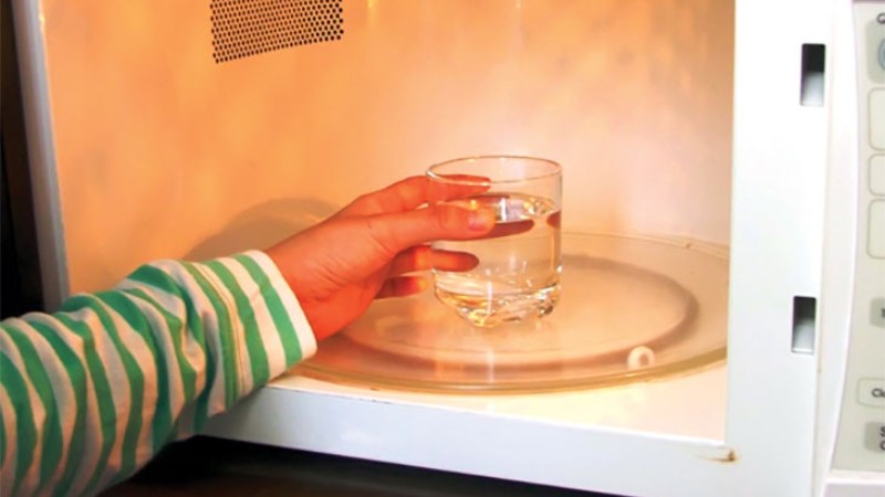 Những lưu &yacute; khi nấu ăn bằng l&ograve; vi s&oacute;ng