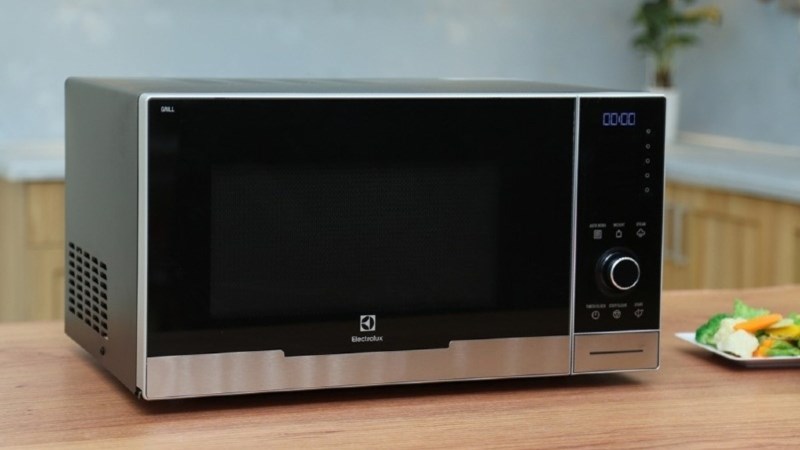 C&oacute; n&ecirc;n d&ugrave;ng l&ograve; vi s&oacute;ng kh&ocirc;ng