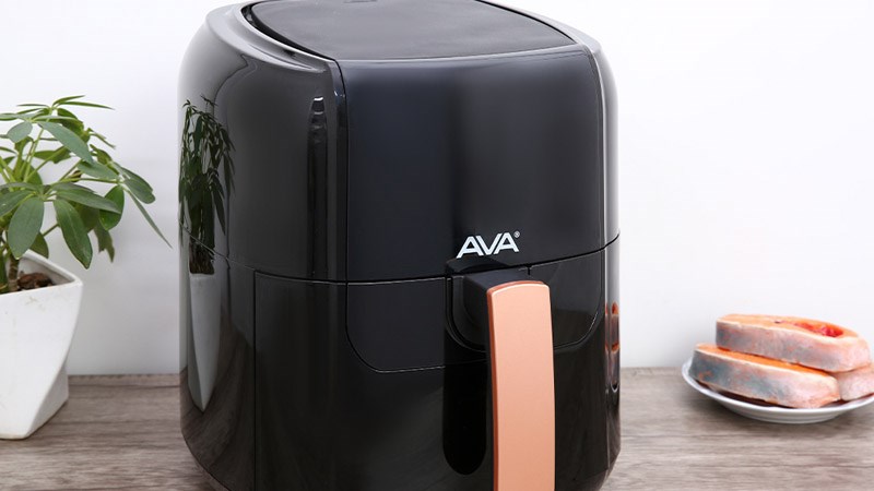 Nồi chi&ecirc;n kh&ocirc;ng dầu Ava BF502A 5.5 l&iacute;t