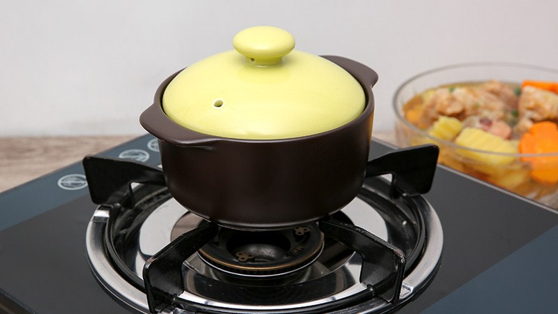 Nồi đất nắp sứ Donghwa Tucbeghi 500A