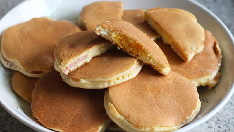 L&agrave;m b&aacute;nh pancake bằng l&ograve; vi s&oacute;ng