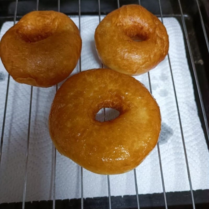 Bước 4 Chiên bánh Bánh donut bằng chảo chống dính
