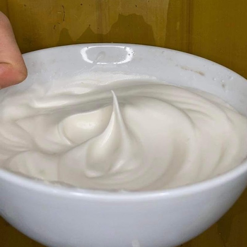 Bước 2 Đánh bông lòng trắng trứng Bánh chiffon cam (công thức được chia sẻ từ người dùng)