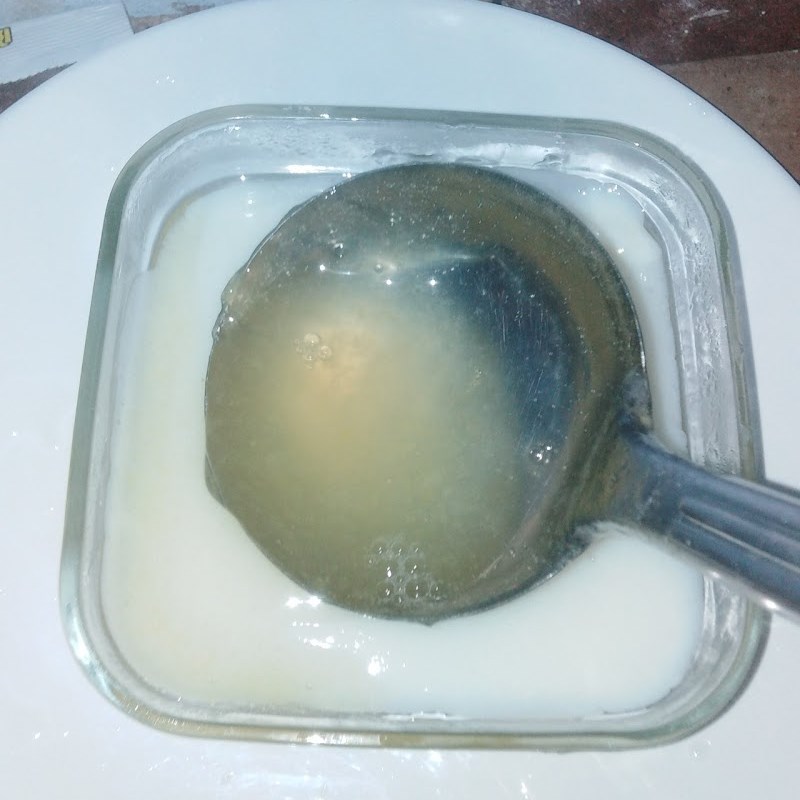 Bước 3 Đổ khuôn rau câu Thạch rau câu cam sữa (công thức được chia sẻ từ người dùng)