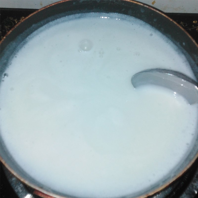 Bước 2 Nấu rau câu với cam sữa Thạch rau câu cam sữa (công thức được chia sẻ từ người dùng)