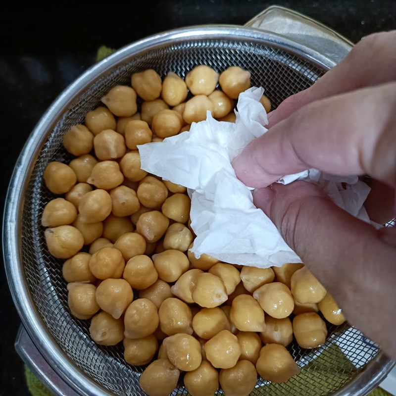 Bước 1 Sơ chế, sấy đậu lần 1 Snack đậu gà	