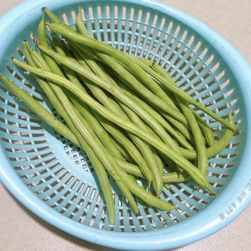 Bước 2 Sơ chế rau củ Cơm chiên hến