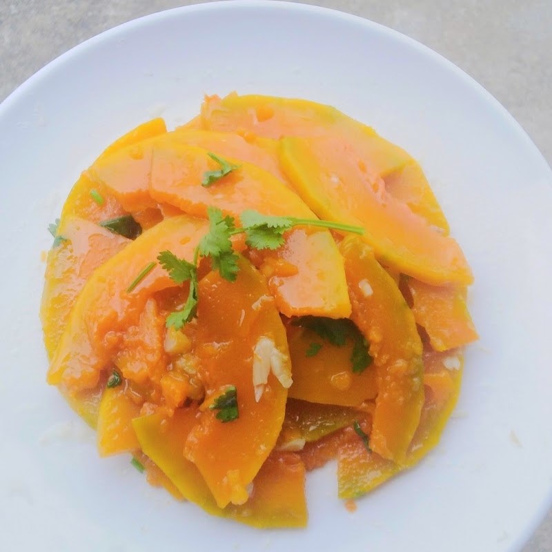 Bước 3 Thành phẩm Bí đỏ xào tỏi