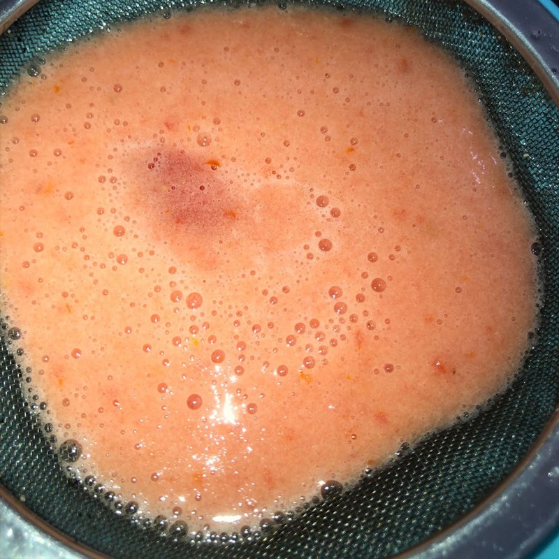 Bước 2 Xay hỗn hợp nguyên liệu Nước ép táo cà chua